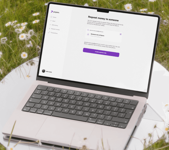 Request money easily with Payoro: quick and efficient payment collection